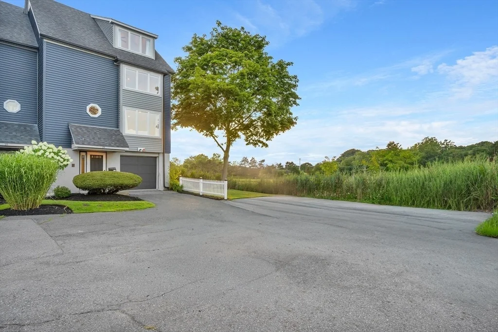 Photo of Unit 19 at 2 Atkinson Dr