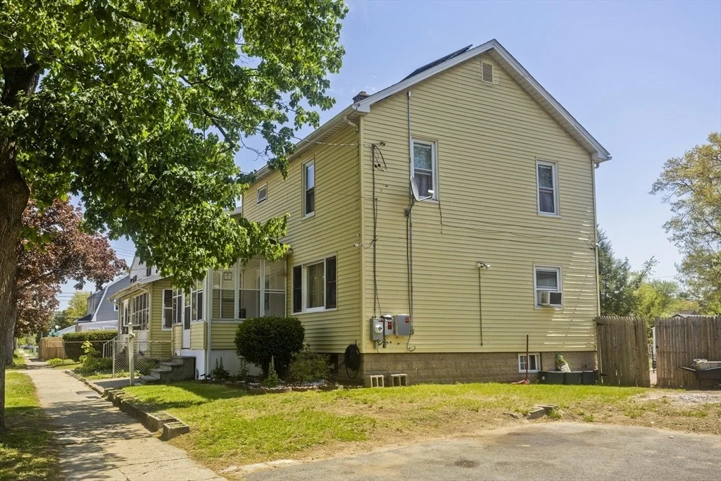 Photo of 15 Merida St