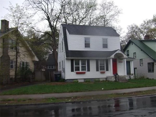 Photo of 182 Daviston St