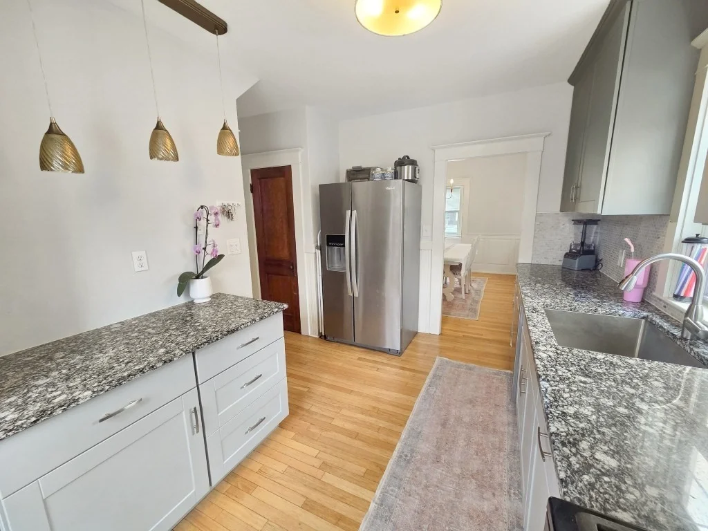 Photo of 70 Chestnut St