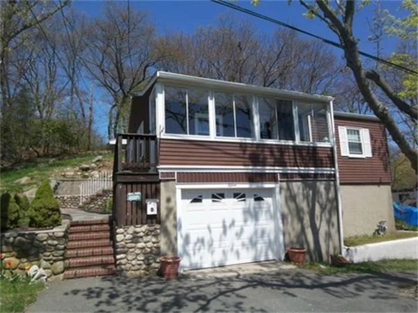 Photo of 15 Oak View Avenue