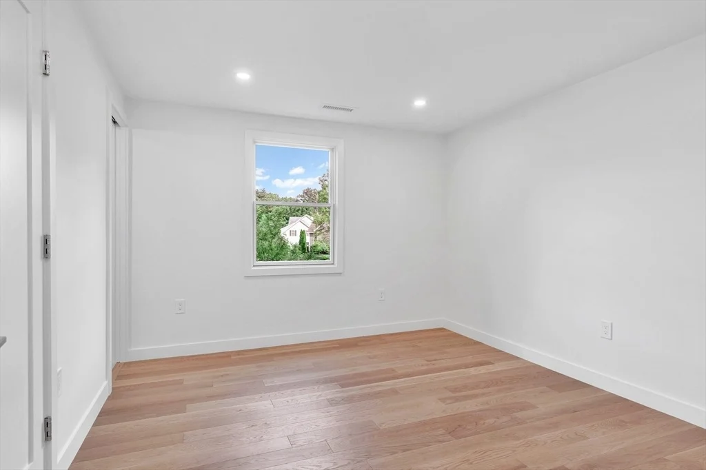 Photo of 39 Winslow St