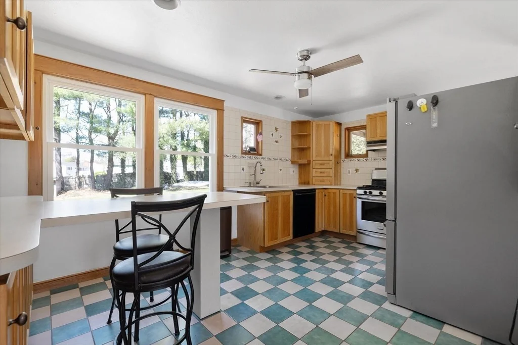 Photo of 32 Bayberry