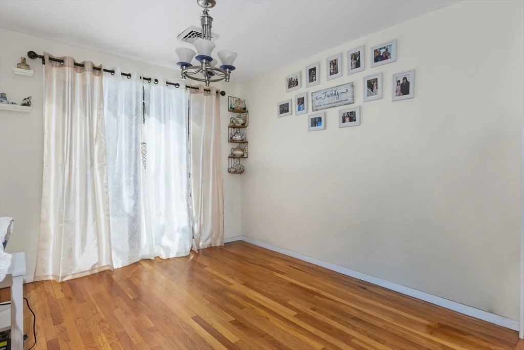 Photo of 85 Marion Ave