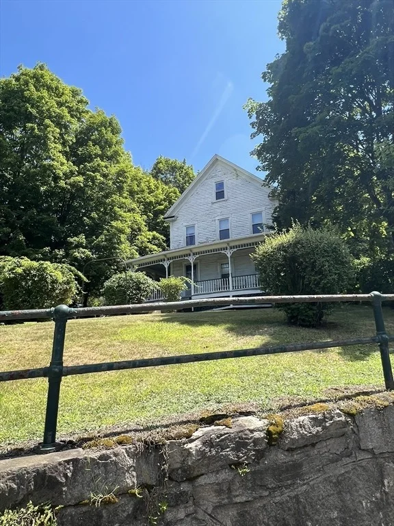 Photo of 3 Carpenter Hill Rd