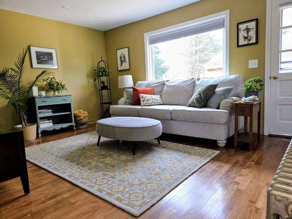 Photo of 777 Ridge Rd
