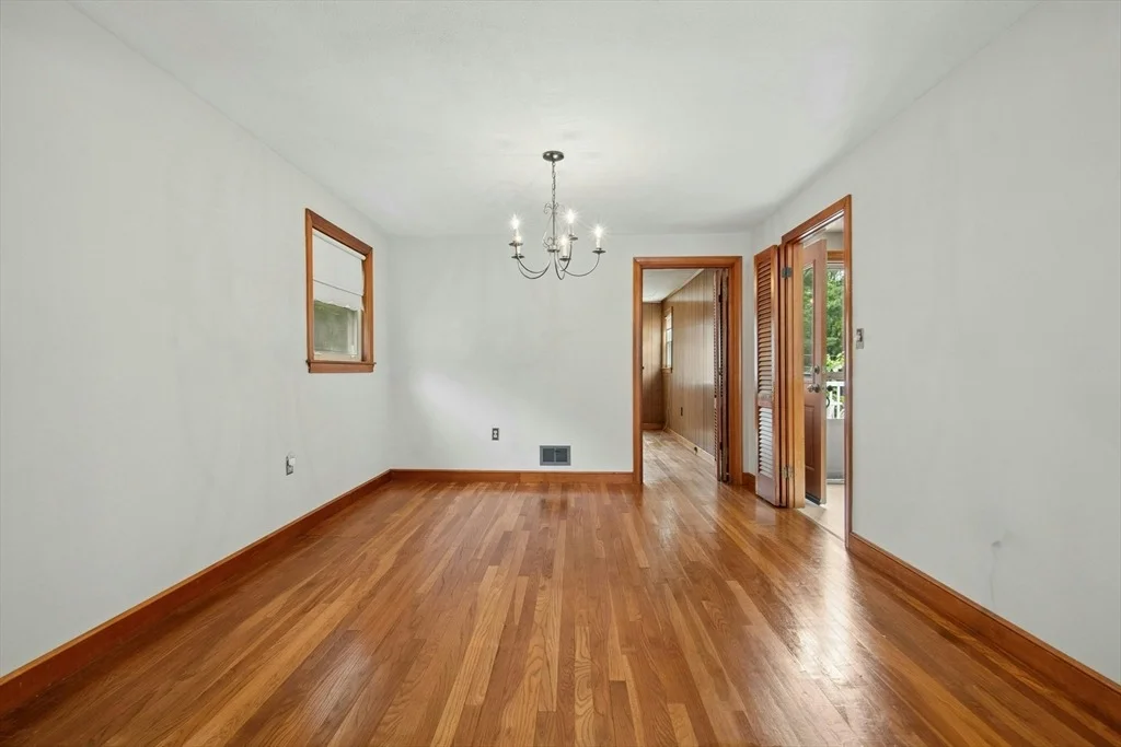 Photo of 129 Chickering Road