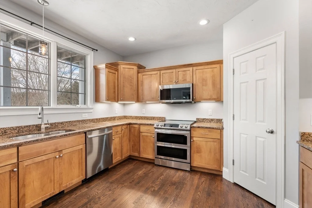 Photo of 17 Larkin Rd