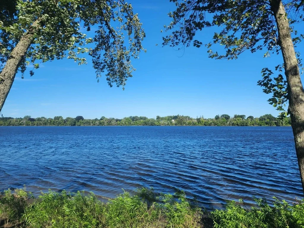 Photo of 82 West Road