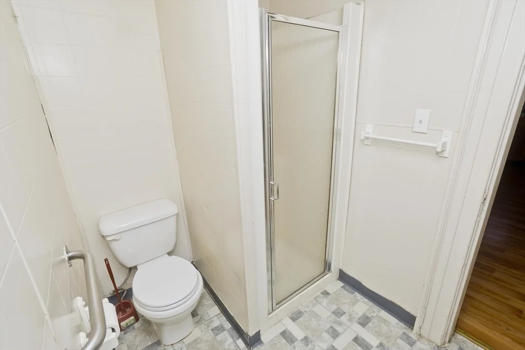 Photo of 86 Laurence