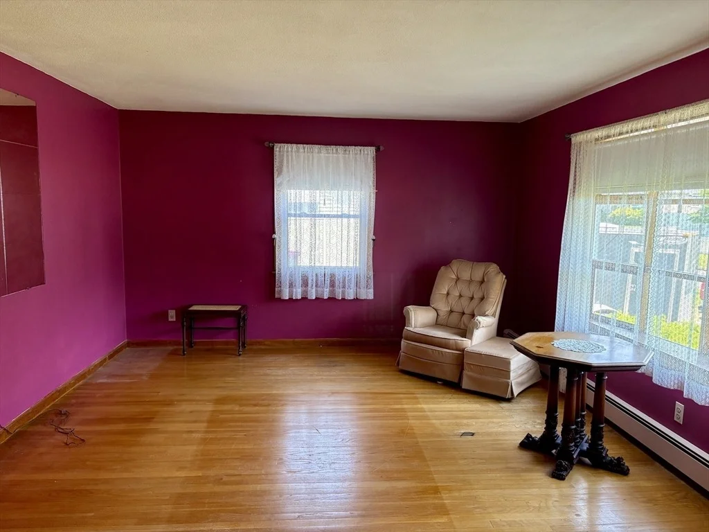 Photo of 43 Mount Tom Ave
