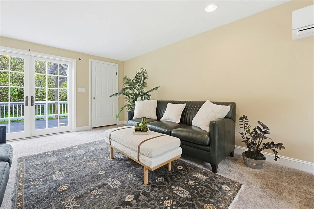 Photo of 13 Lawrence Circle