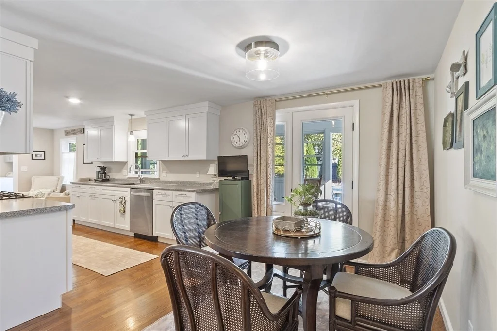 Photo of 16 Jonathan Dr