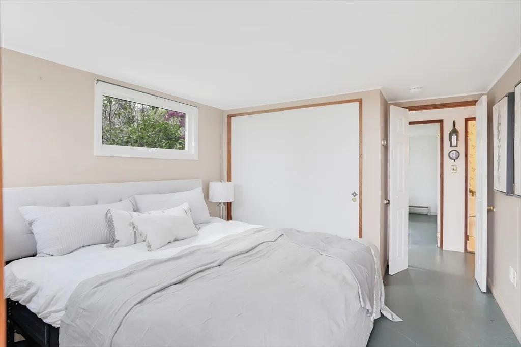 Photo of 453 Lighthouse Rd