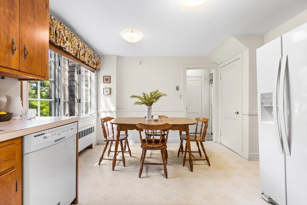 Photo of 24 Meadow Brook Lane