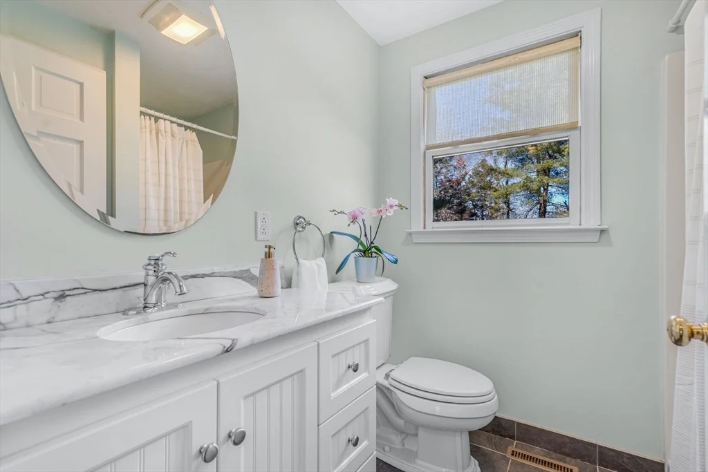 Photo of 13 Bridle Path