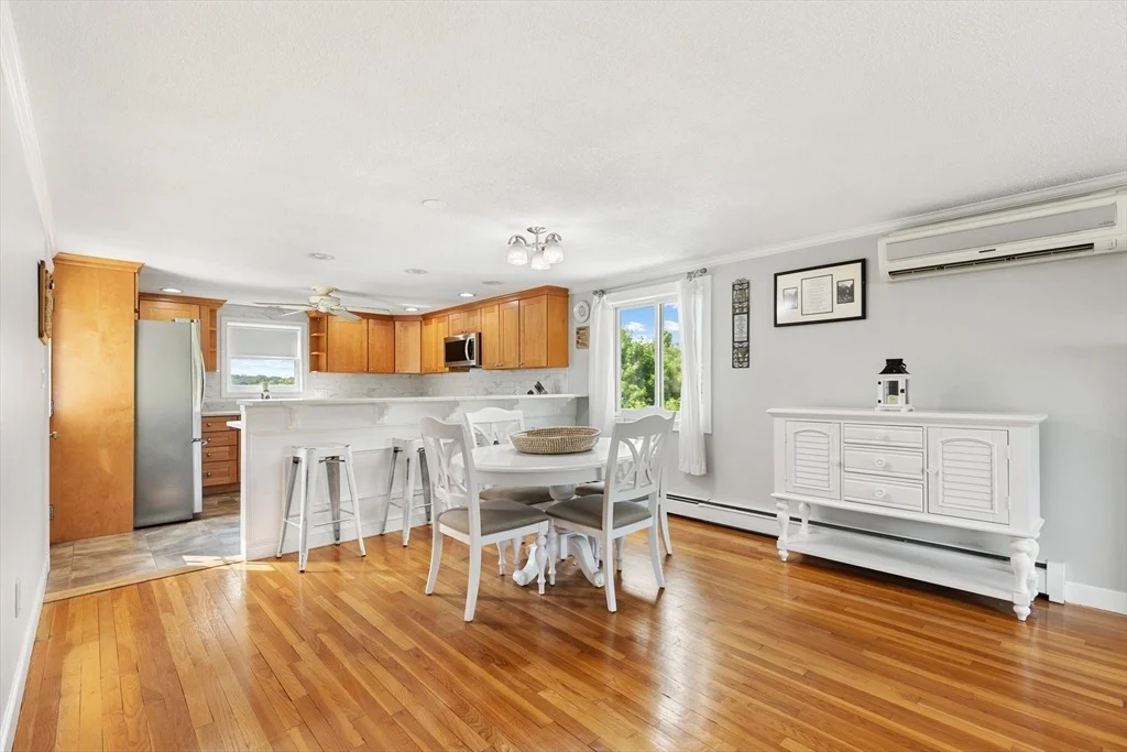 Photo of 10 Murdock Dr