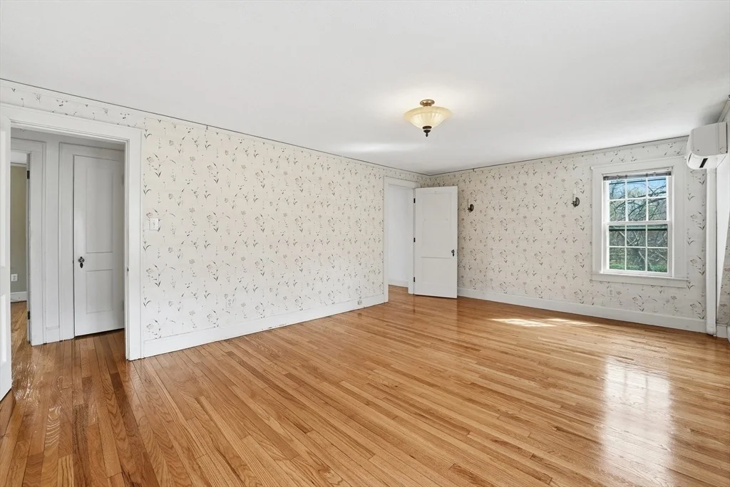 Photo of 104 Spring St