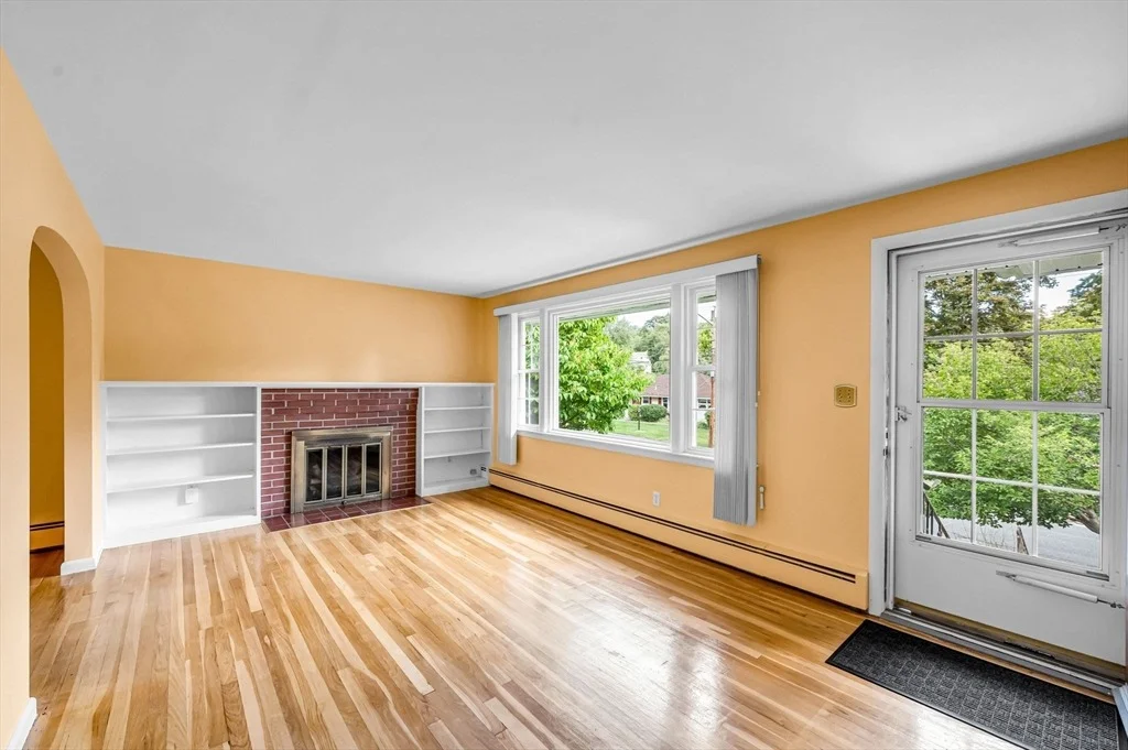 Photo of 116 Longmeadow Ave