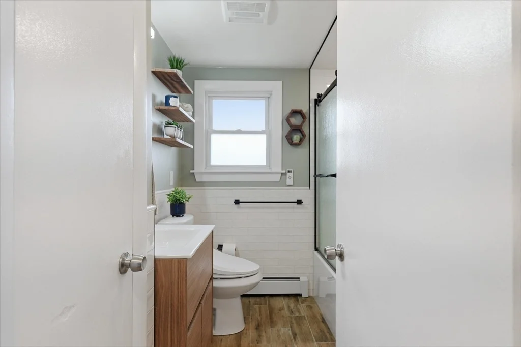Photo of 27 Garfield Ave
