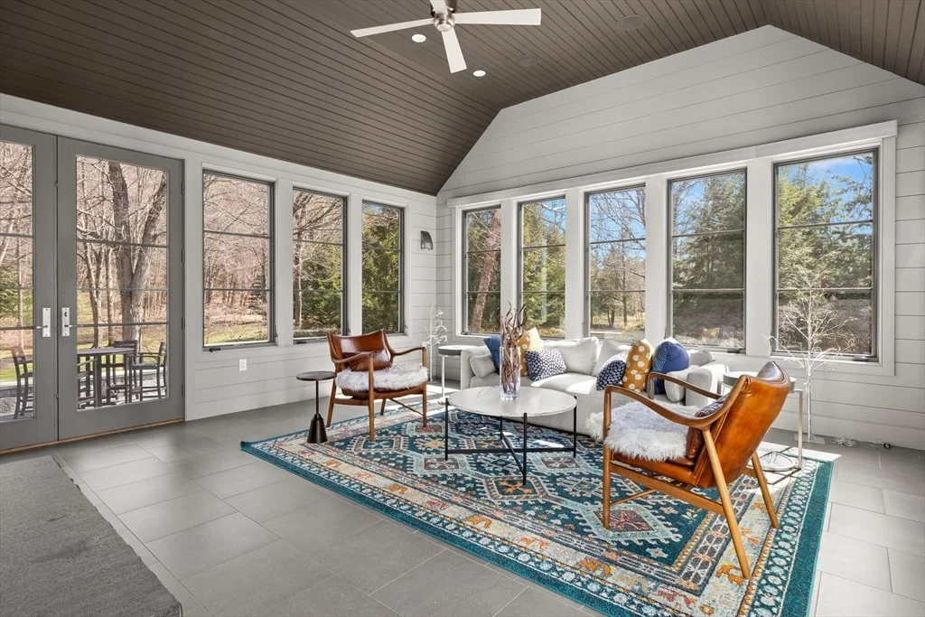 Photo of 130 Meyer Rd