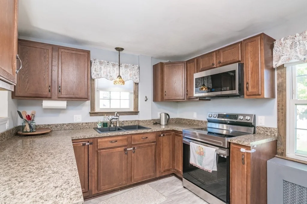Photo of 77 Lindbergh Blvd