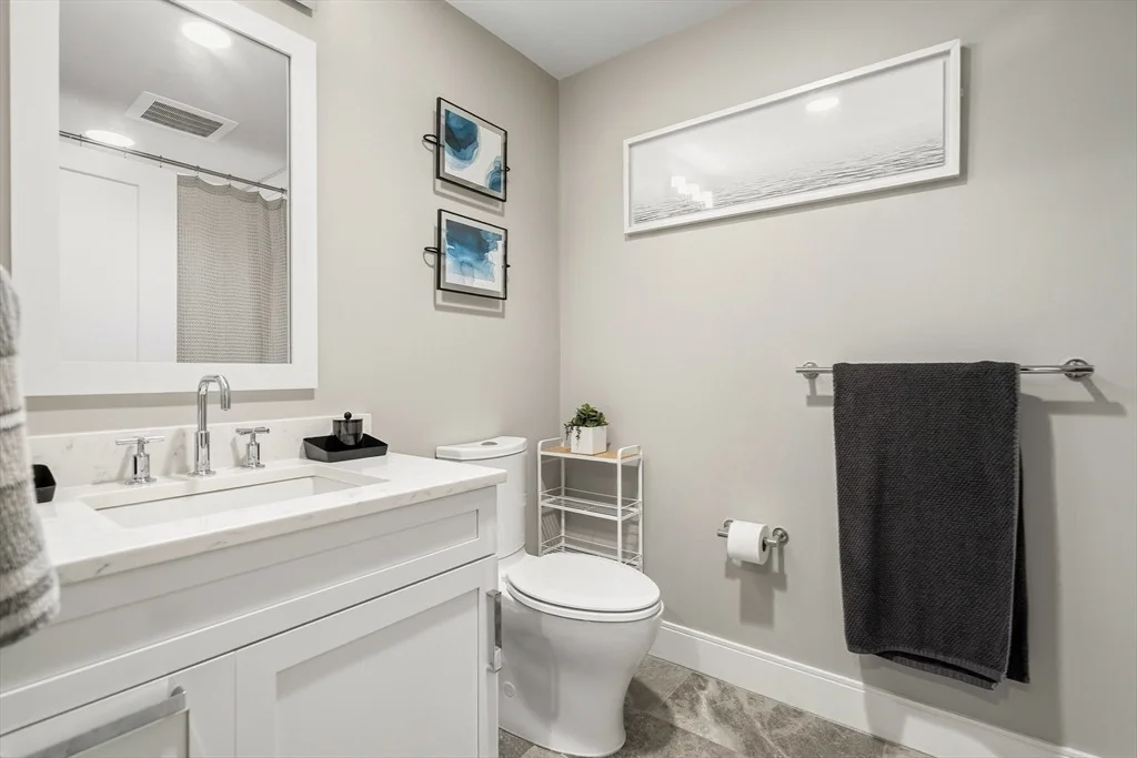 Photo of Unit 310 at 353 Summer