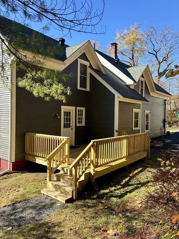 Photo of 140 Mechanic St