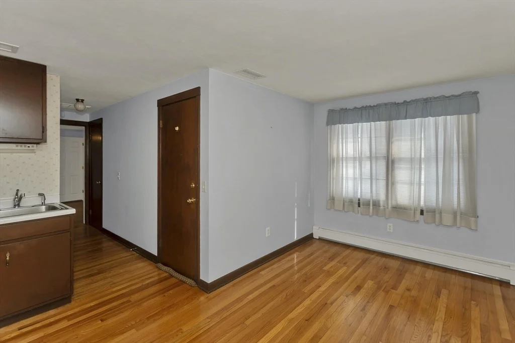 Photo of 309 Island Pond Rd