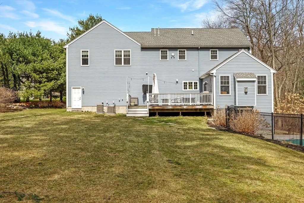 Photo of 9 Great Acres Dr