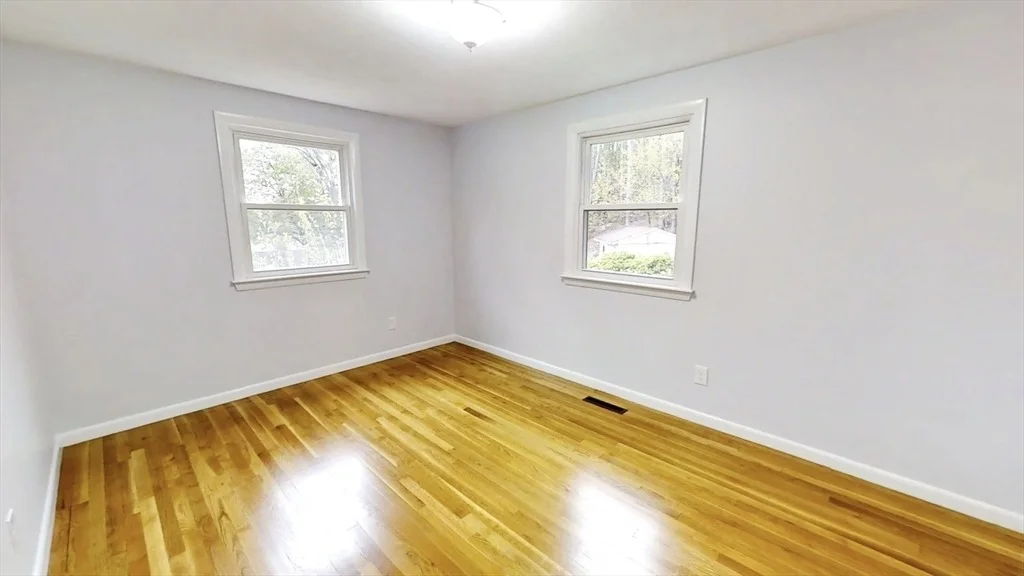 Photo of 8 Reardon Rd