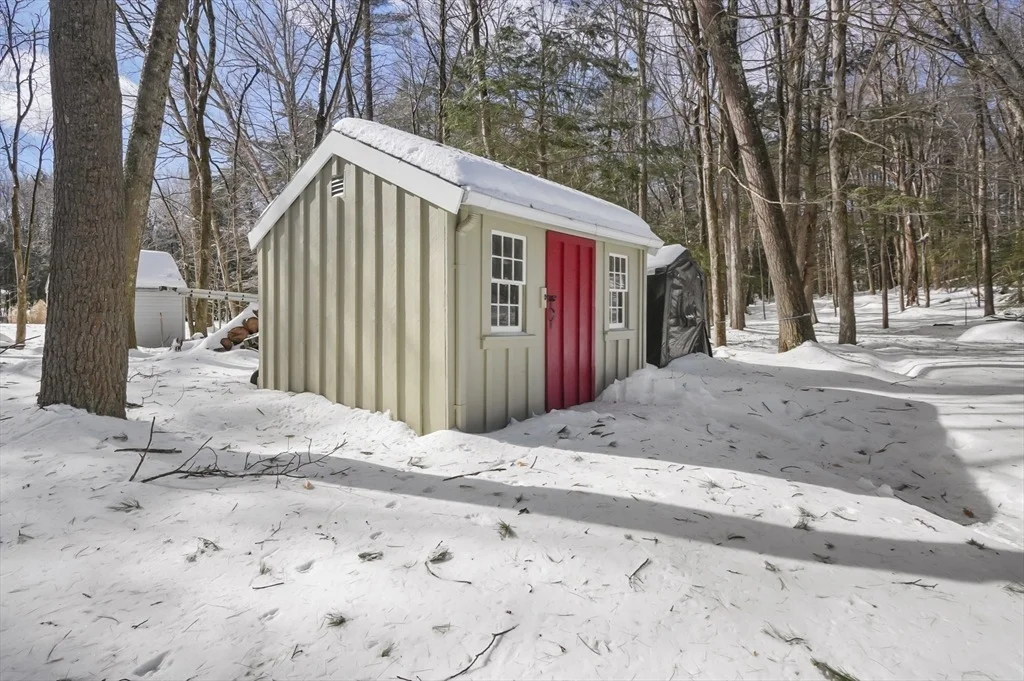 Photo of 3 Mount Jefferson Rd