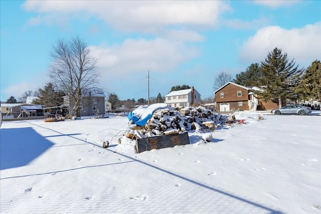 Photo of 13 Deering Ave