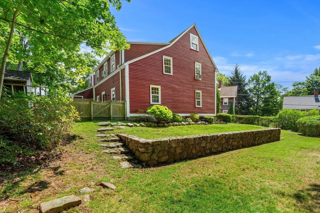 Photo of 25 Bennett St