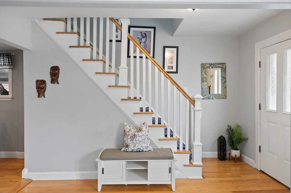 Photo of 10 Windsor Ave