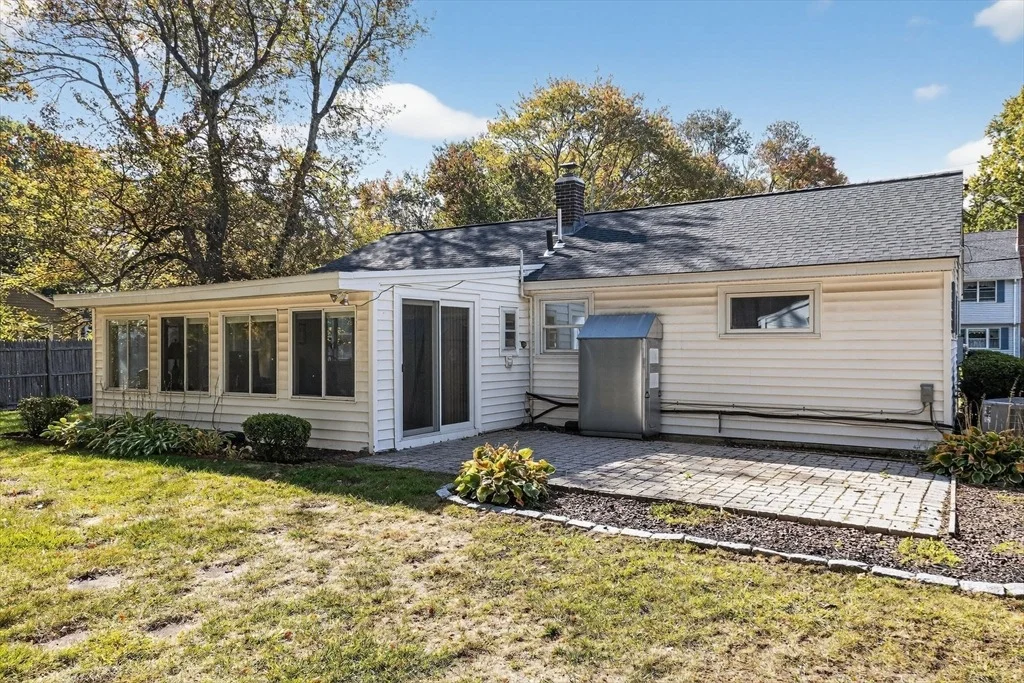 Photo of 22 Ledgewood Dr