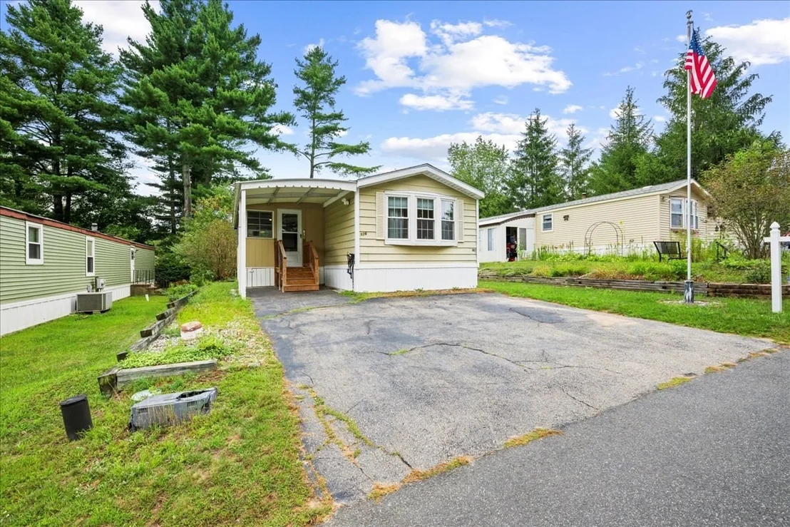 Photo of 126 Pine Ave