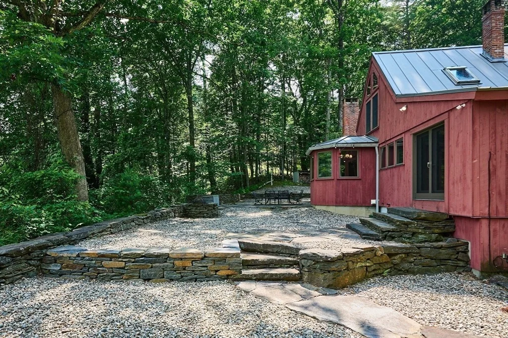 Photo of 62 Schaefer Way