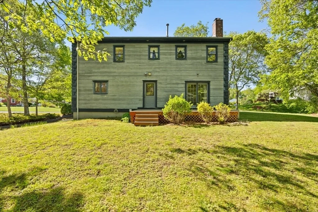 Photo of 30 Seabreeze Dr