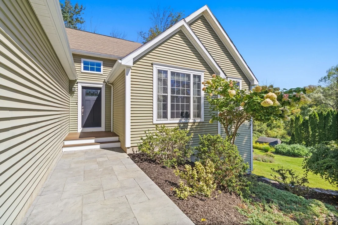 Photo of 24 Tanyard Rd