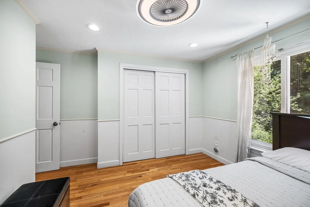 Photo of 7 Sherborne Cir