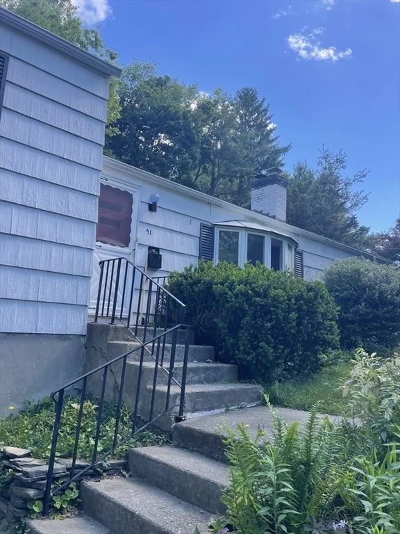 Photo of 51 Jeffrey Ln