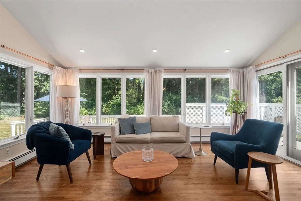Photo of 10 Steven Ln