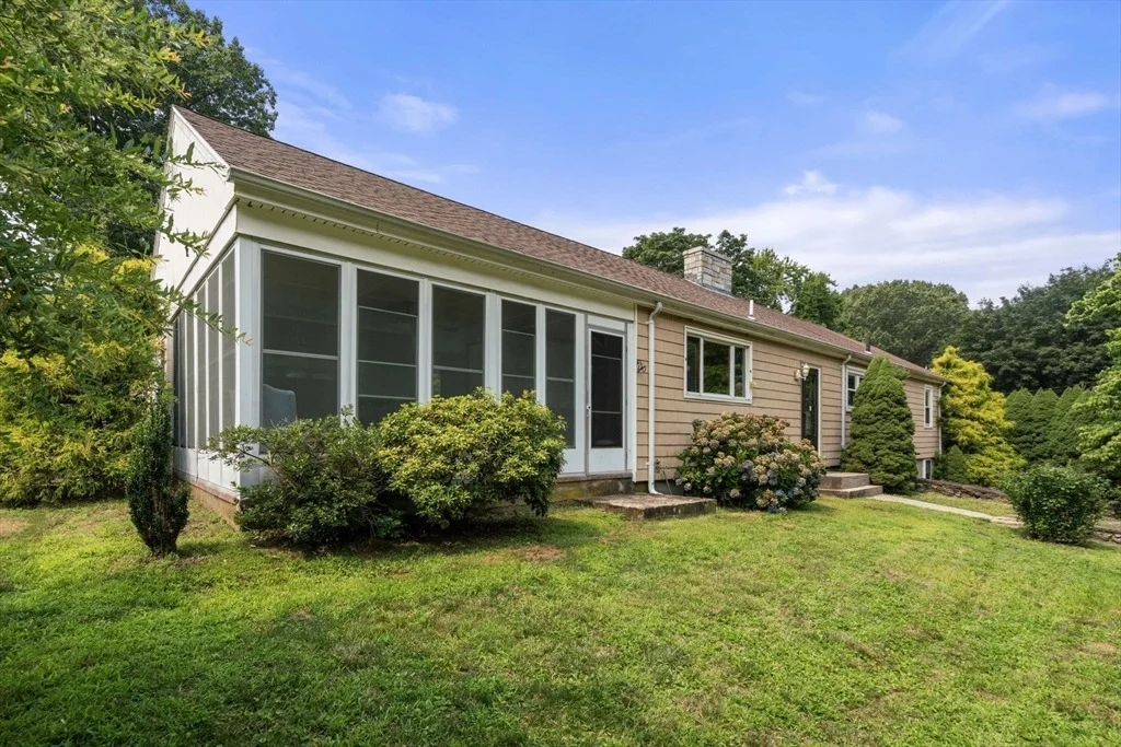 Photo of 54 Pine Ridge Dr