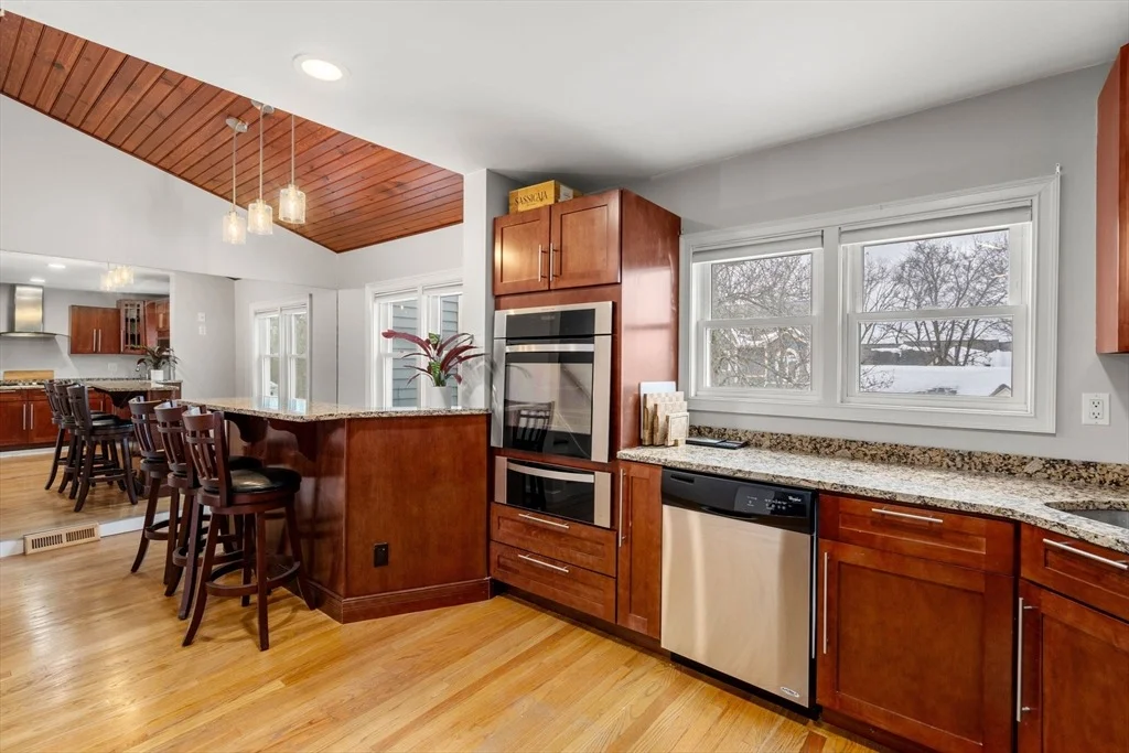 Photo of Unit 21 at 21 Oak Leaf Way