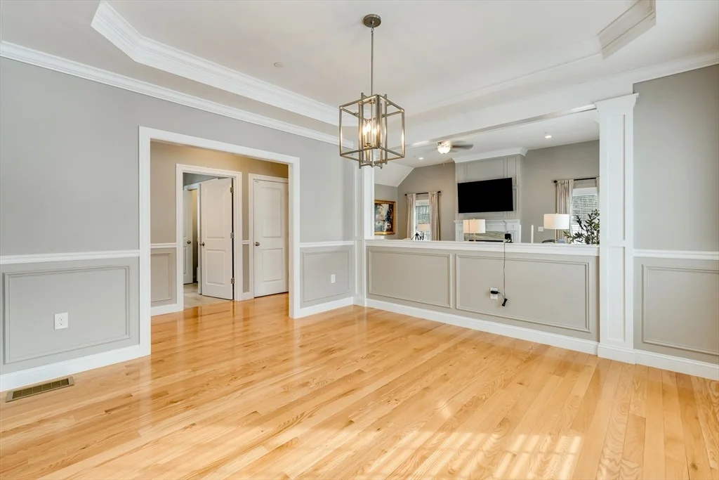 Photo of 27 Fleming Ave