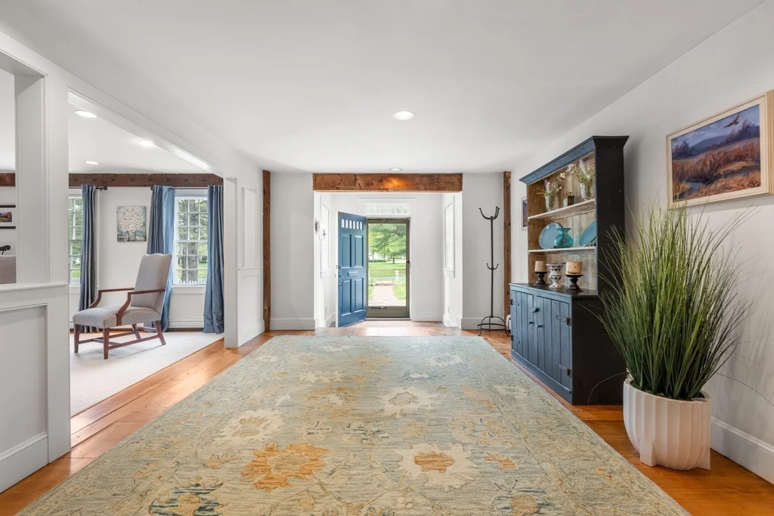 Photo of 41 Longmeadow Road