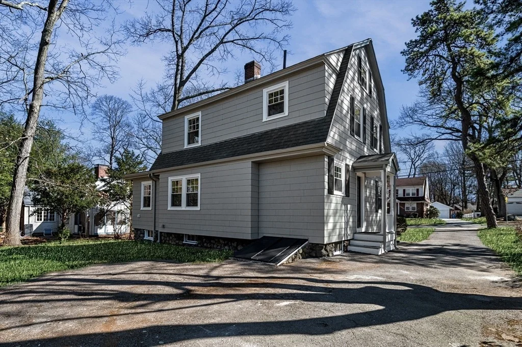 Photo of 43 Eustis Ave