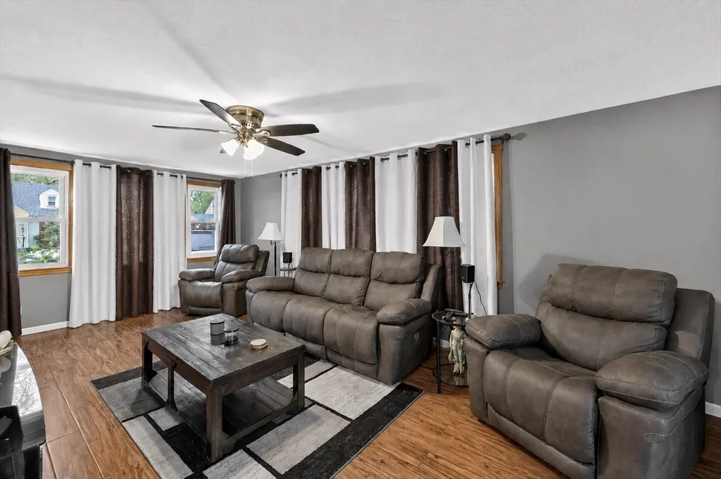 Photo of 101 Frontenac Street