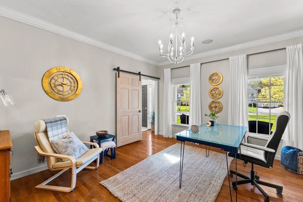 Photo of 353 Finch Rd